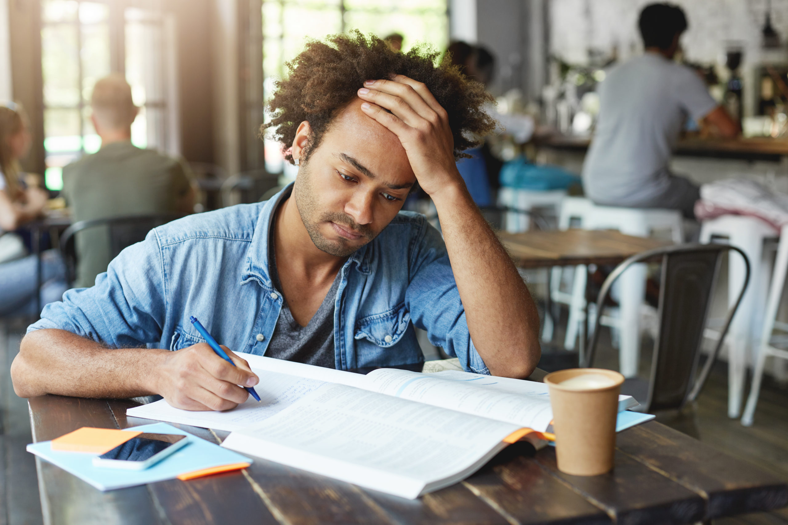 hypnose pour mieux gérer son stress lors d'examen - hypnose pour les étudiants à Toulon